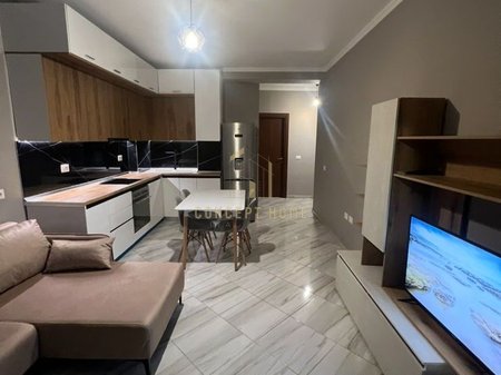 Jepet me qera Apartamenti 2+1 ne Kamez