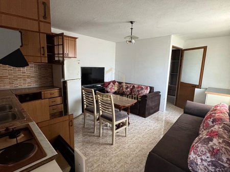 Jepet me qera shtepi  2+1+2 + Parkim ne Shkoze.