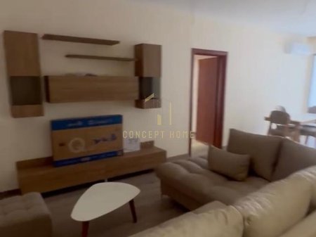 Jepet me qera apartament 3+1+2 ne Qender.