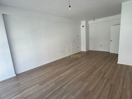 Appartamento 1+1 Vuoto in Affitto ad Astir