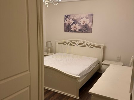 Jepet me qera Apartament 3+1+2 ne Bllok