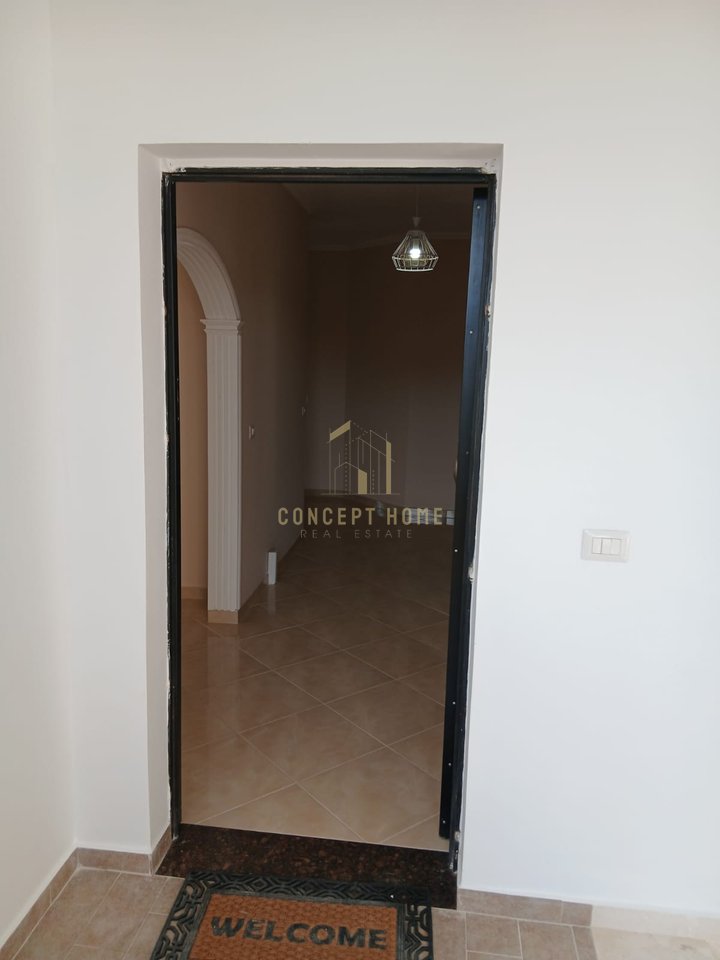 Jepet me qera shtepi private  3+1+2