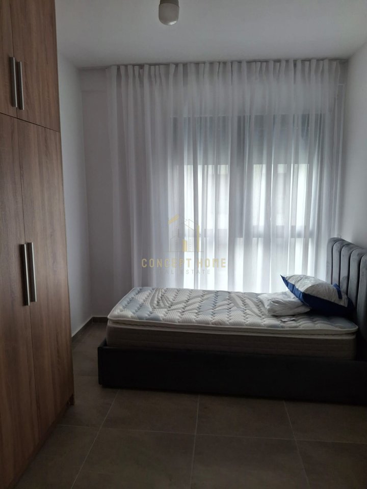 Apartament me qera 2+1 ne Porcelan.