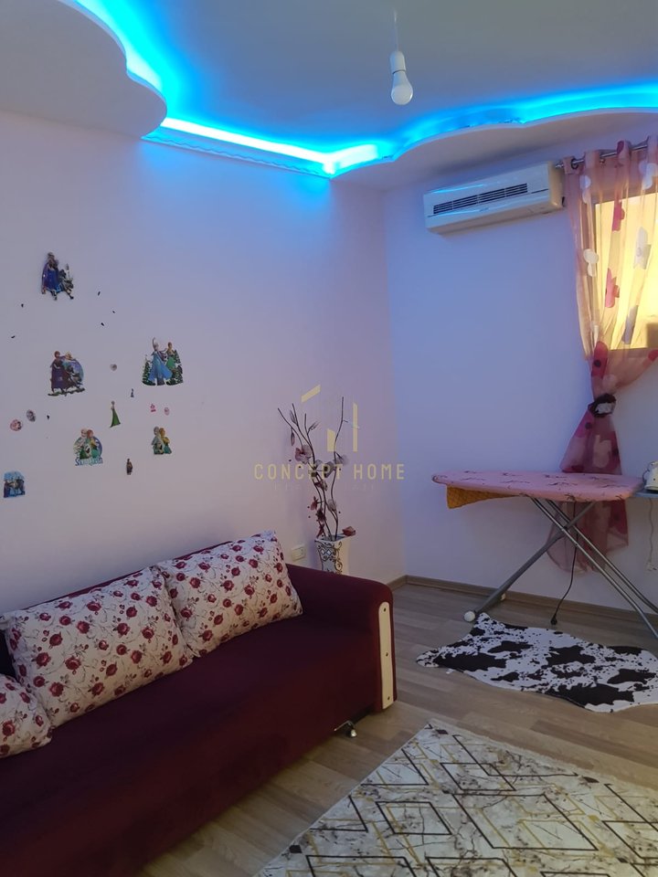 Jepet apartament me qera 2+1 ne  Misto Mame