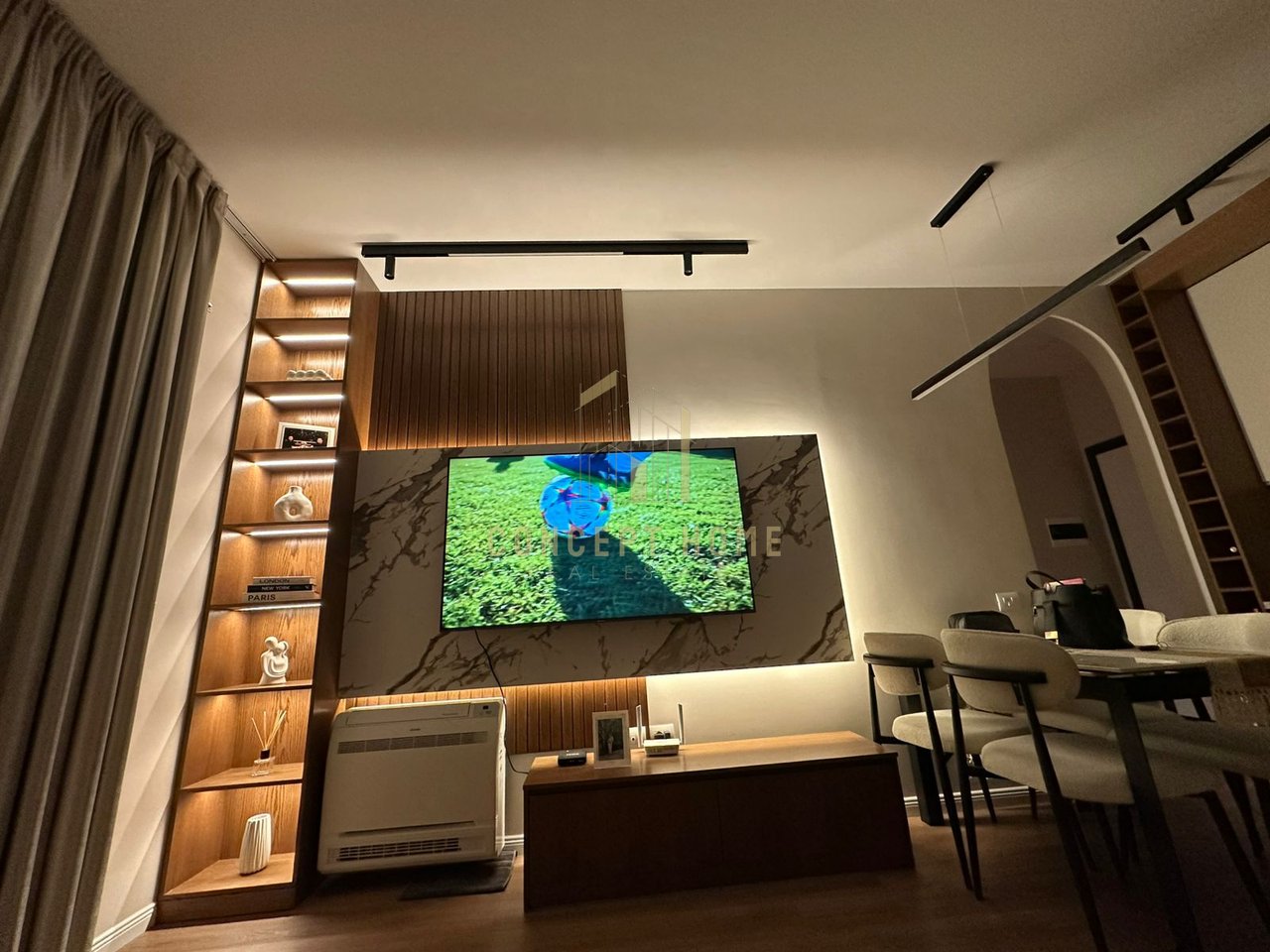 Shitet Apartament 1+1 perballe Amerikan 3