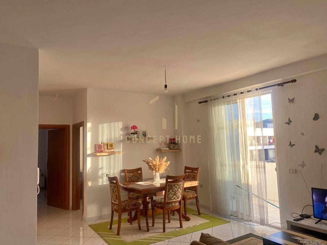 Jepet me qera apartament 2+1 ne Yzberisht