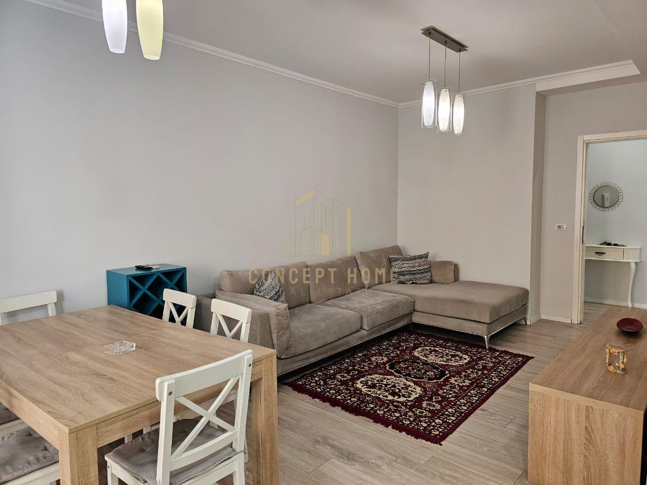 Jepet me qera apartament  2+1+2  tek Liqeni i Thate