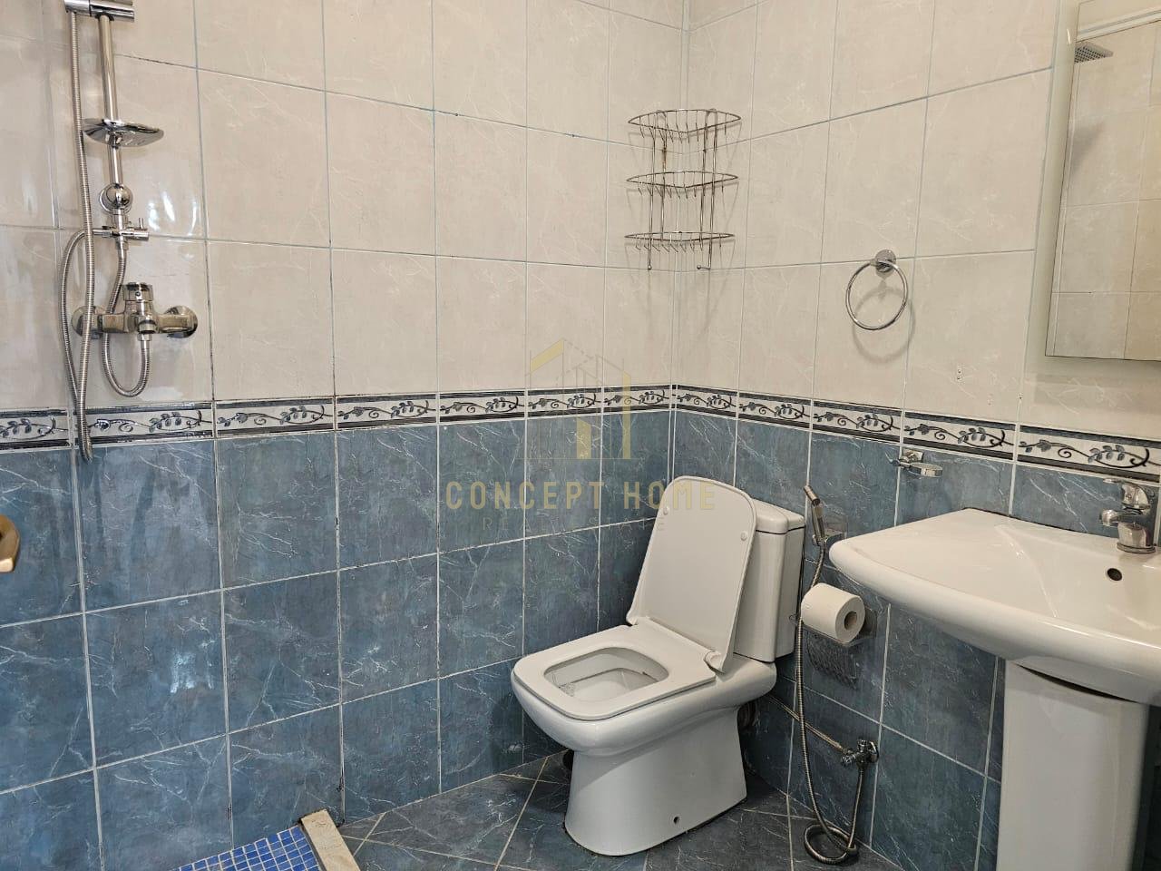 Jepet me qera apartament  2+1+2  tek Liqeni i Thate