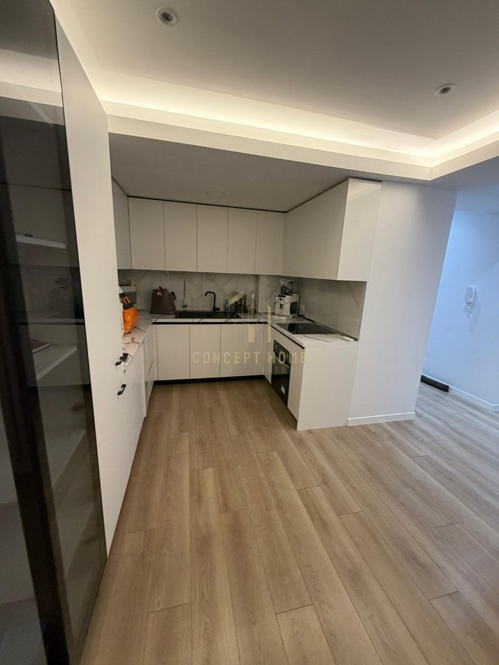 Jepet me qera Apartamenti 2+1 tek Kodra e Diellit 2