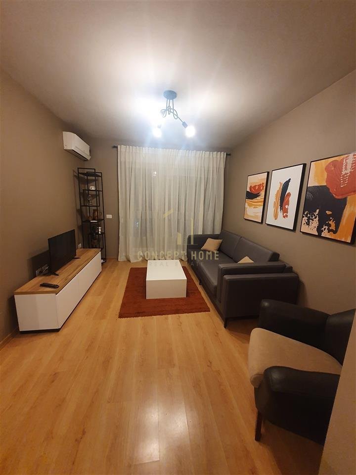 Apartament 1+1 me qera - Kompleksi Kontakt, 21 Dhjetori