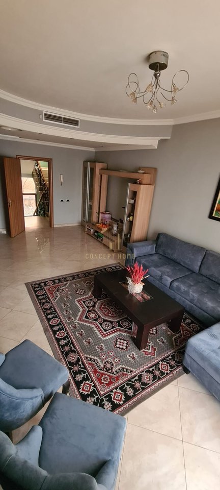 Shitet vile ne Myslym Shyr