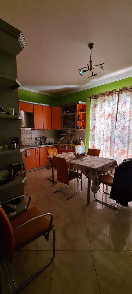 Shitet vile ne Myslym Shyr