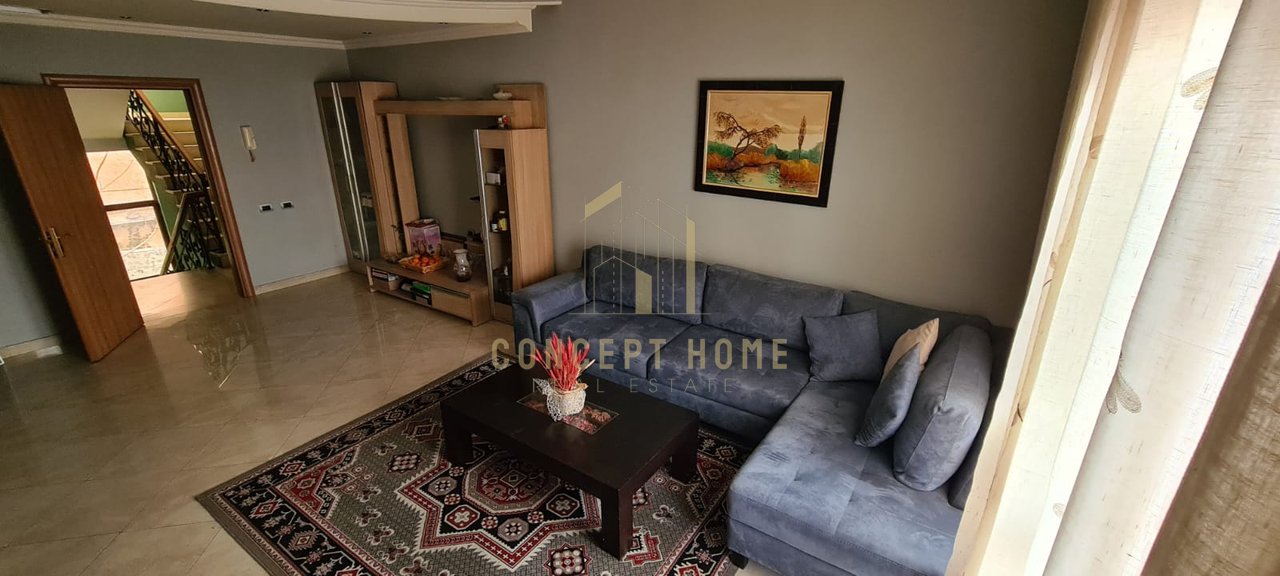 Shitet vile ne Myslym Shyr