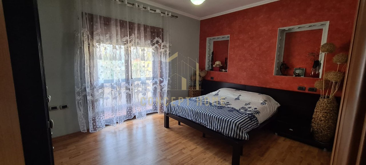 Shitet vile ne Myslym Shyr