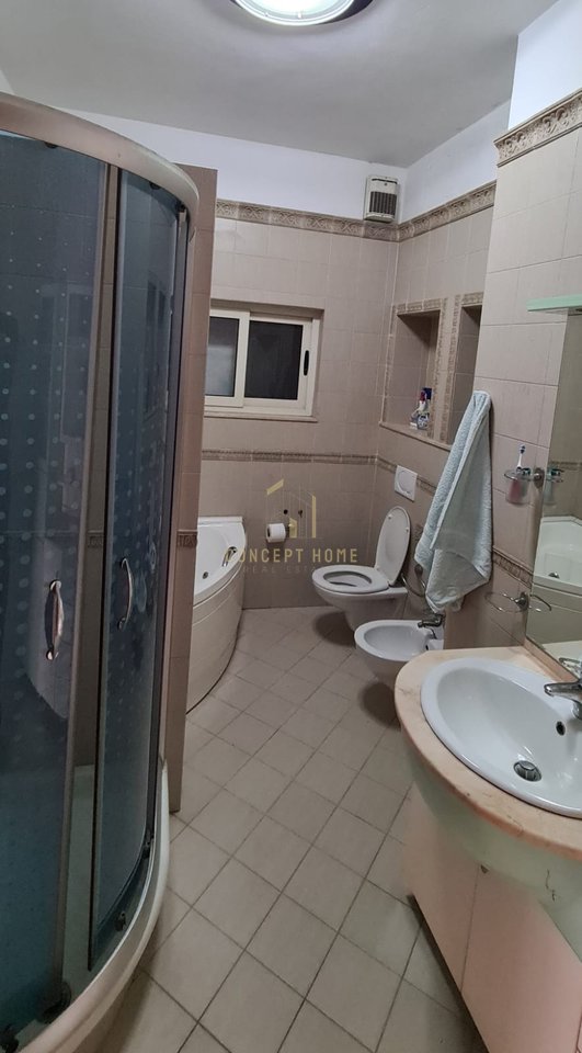 Shitet vile ne Myslym Shyr