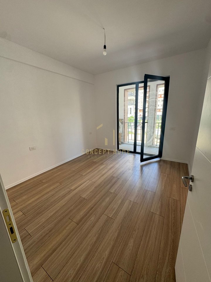 Appartamento 1+1 Vuoto in Affitto ad Astir