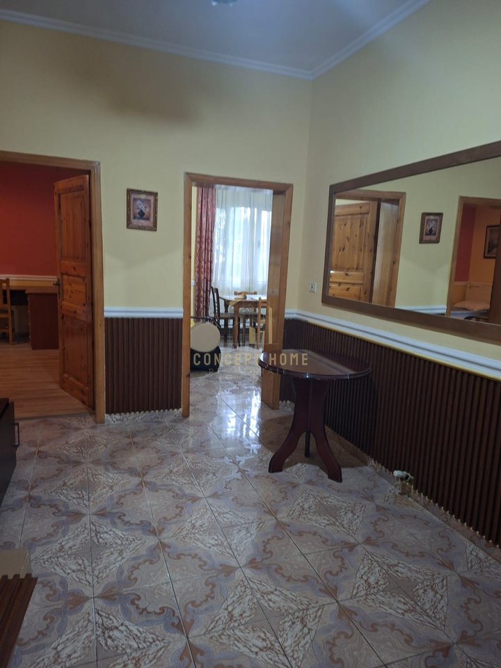 Apartament 2+1 Me Qira në Kodra e Diellit, Komuna e Parisit, Tiranë - 650€ | 130 m²