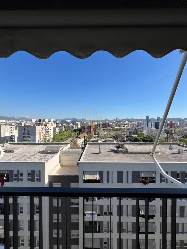 Jepet apartament me qera 2+1+2 ne rrugen 5 Maj