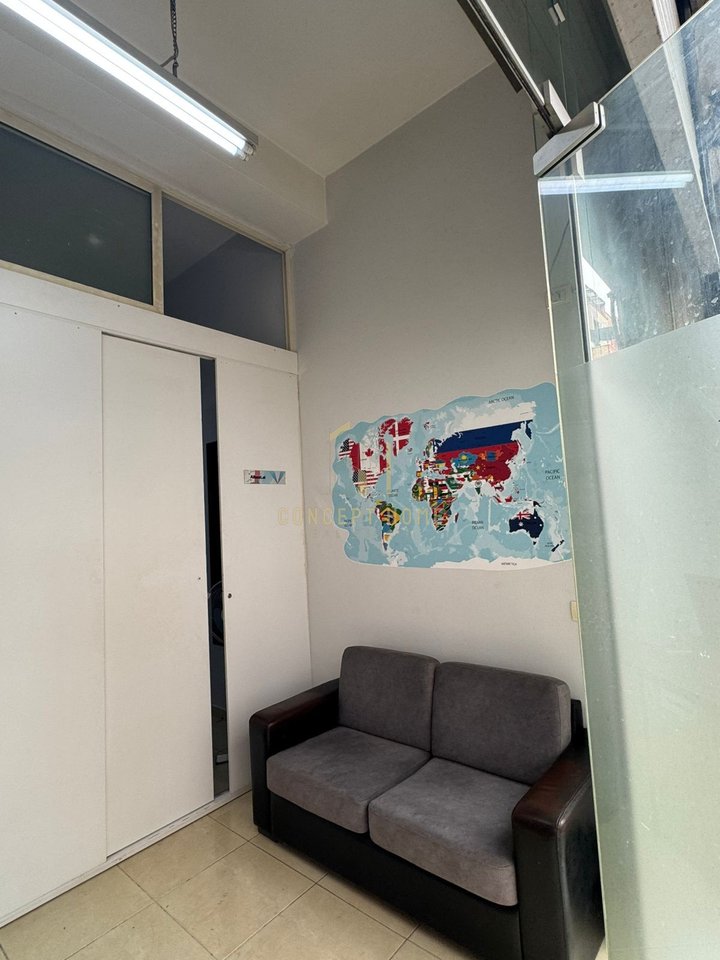 Business premises for rent in Astir.