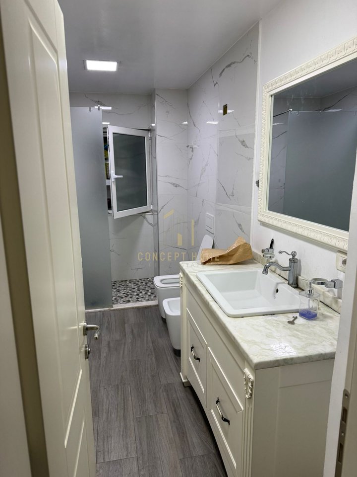 Jepet me qera Apartament 3+1+2 ne Bllok