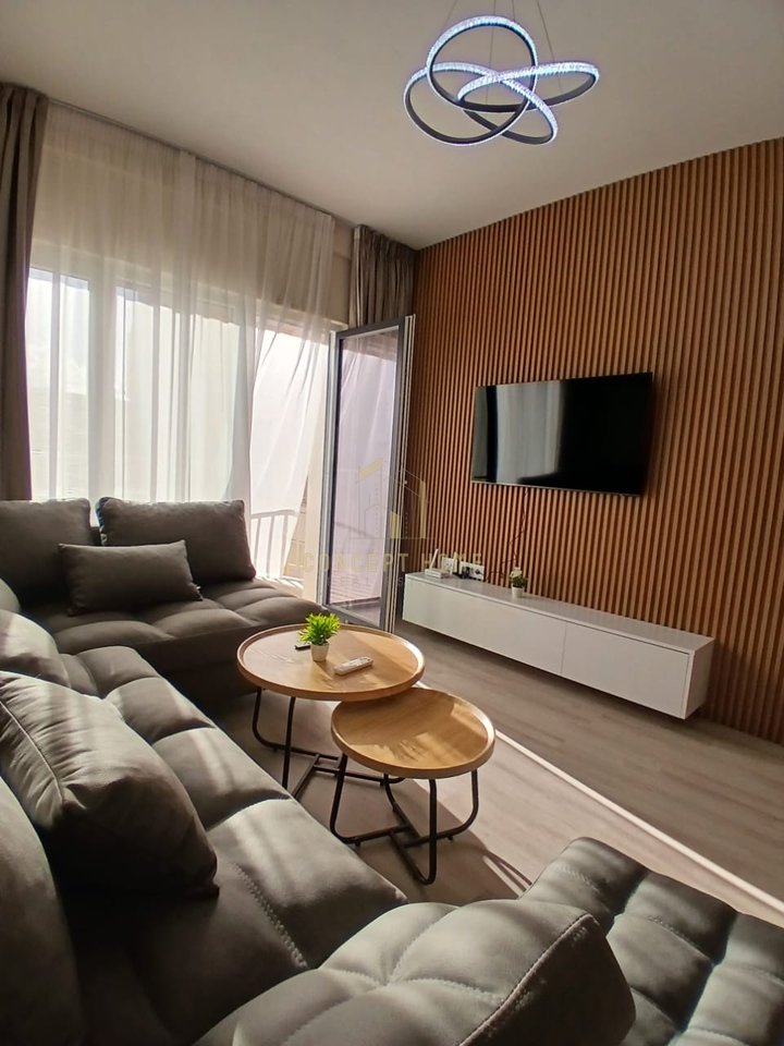 2+1 Apartment for Rent in Zogu i Zi, Tirana - 900€ | 4th floor