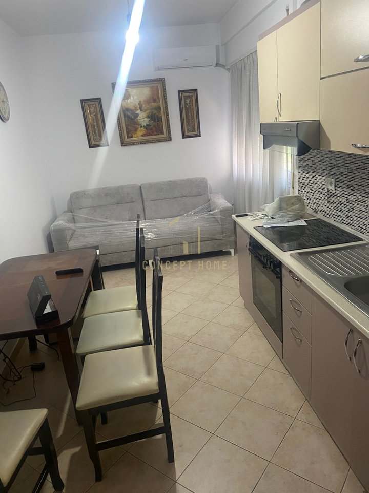 Apartament 1+1 Me Qira në Komunën e Parisit, Tiranë - 550€ | 55 m²