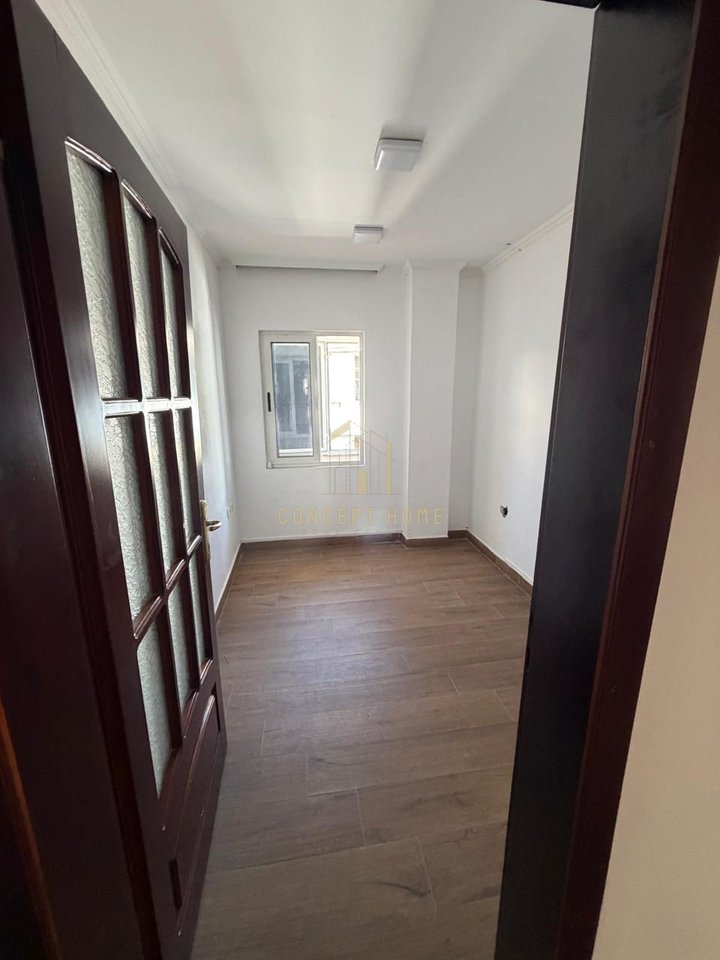 Jepet zyre me qera ne Bllok