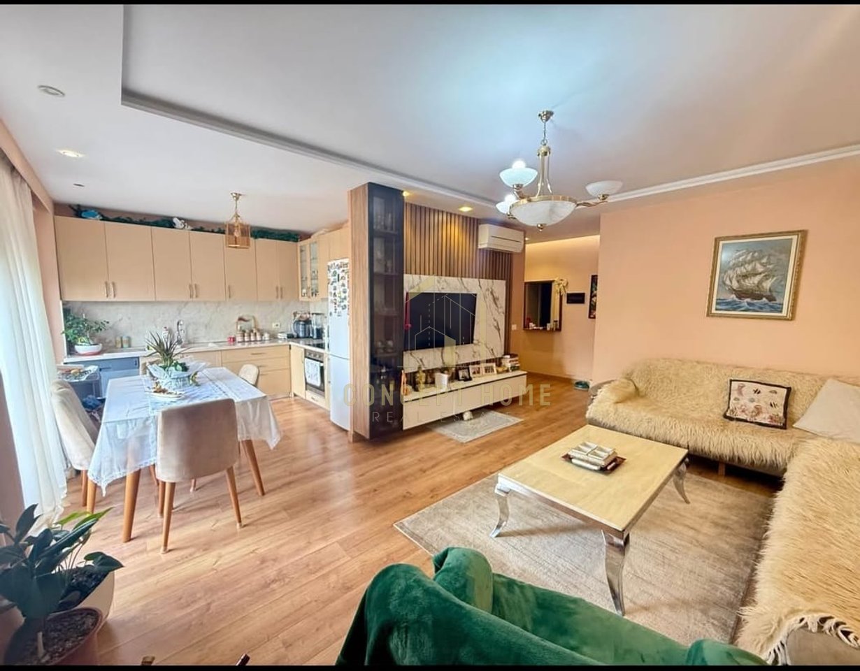 Appartamento 3+1 in Vendita a Kopshti Botanik, Tirana - 315.000€ | 120,7 m²