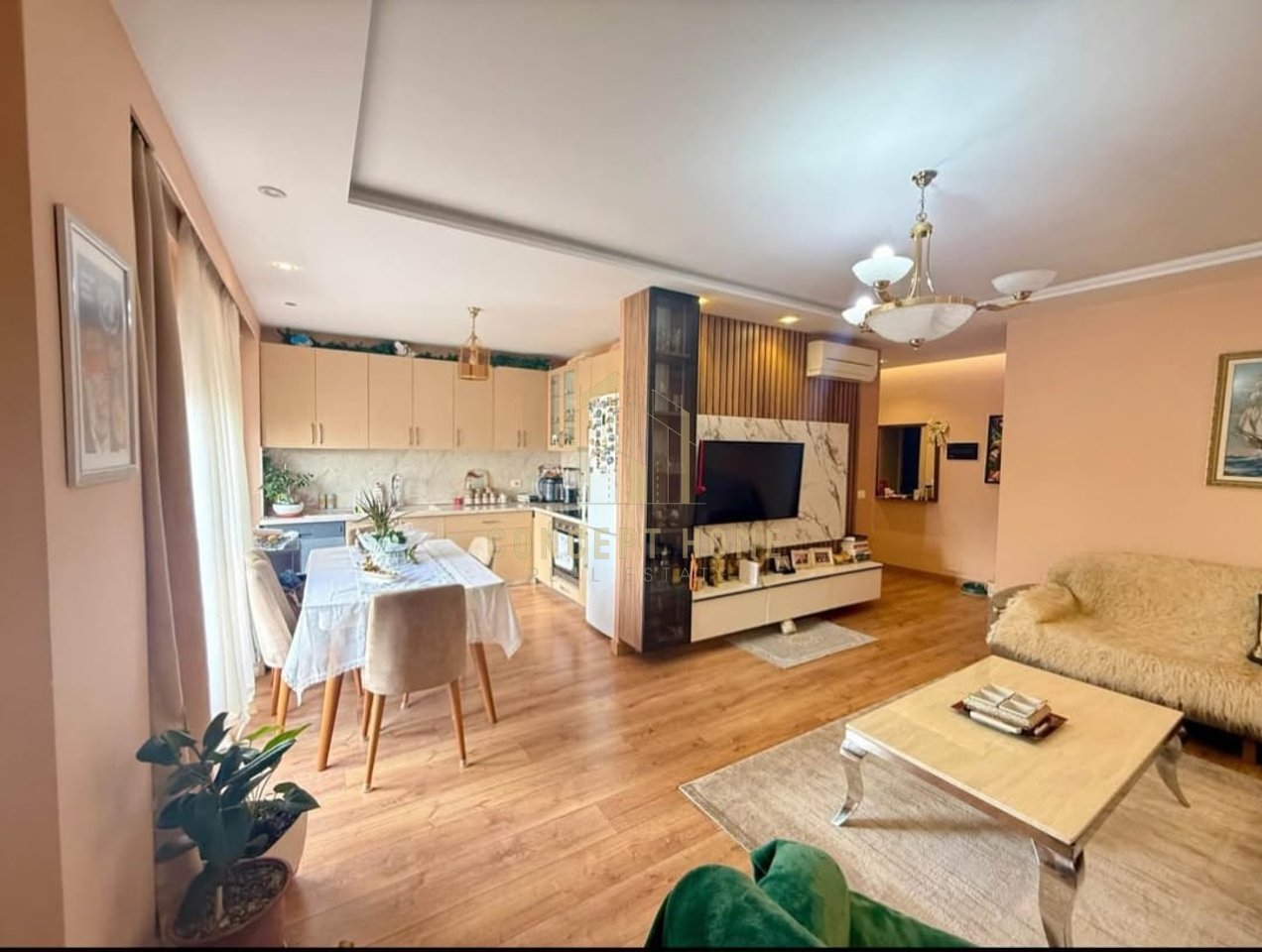 Appartamento 3+1 in Vendita a Kopshti Botanik, Tirana - 315.000€ | 120,7 m²