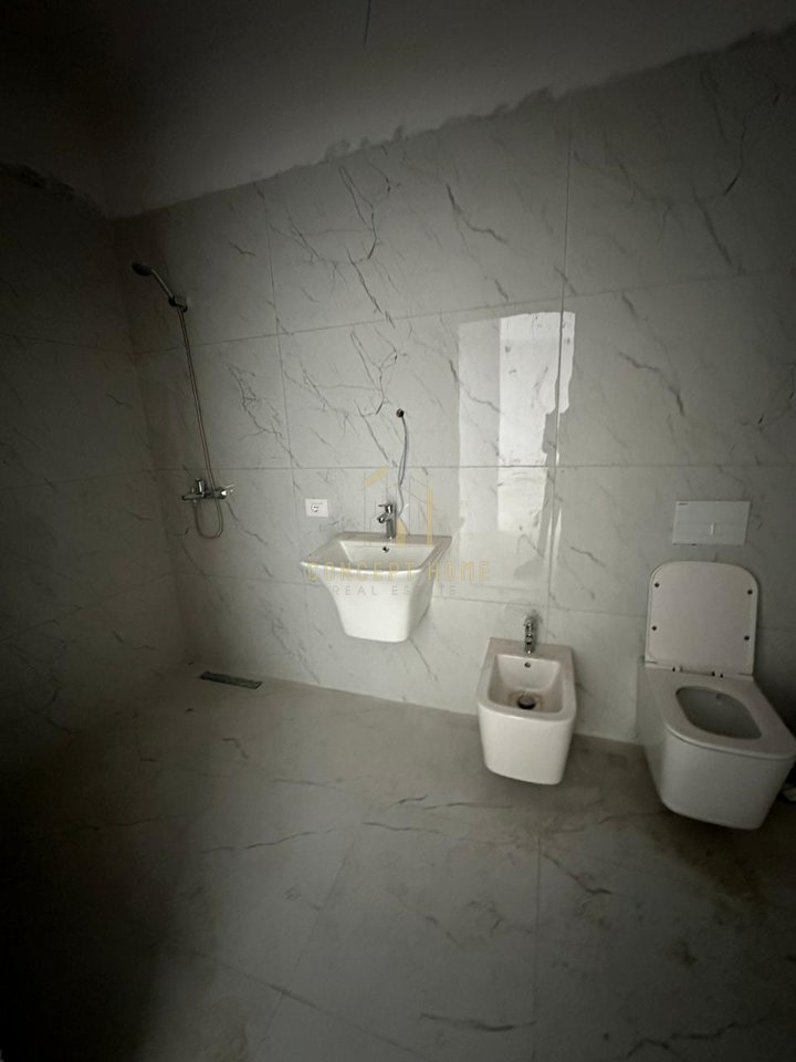 Apartament 2+1+2 Për Shitje në Kamez, - 91,980€ | 102.20 m²