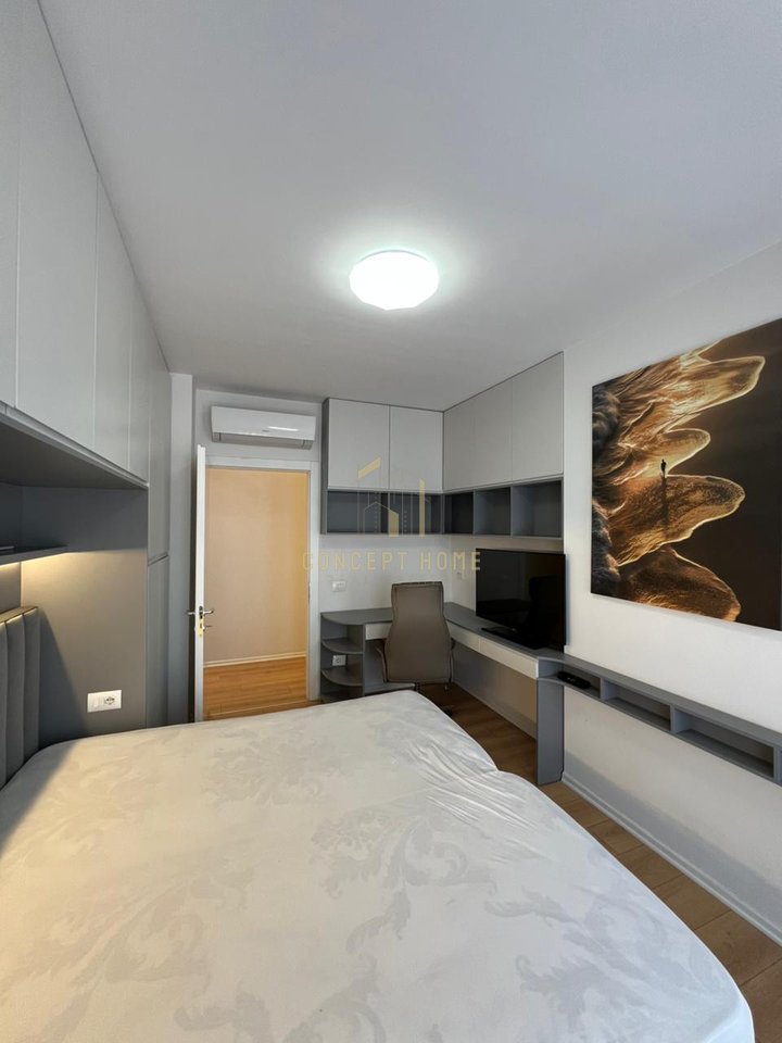 jepet me qera apartament 2+1+2 tek 5 Maj