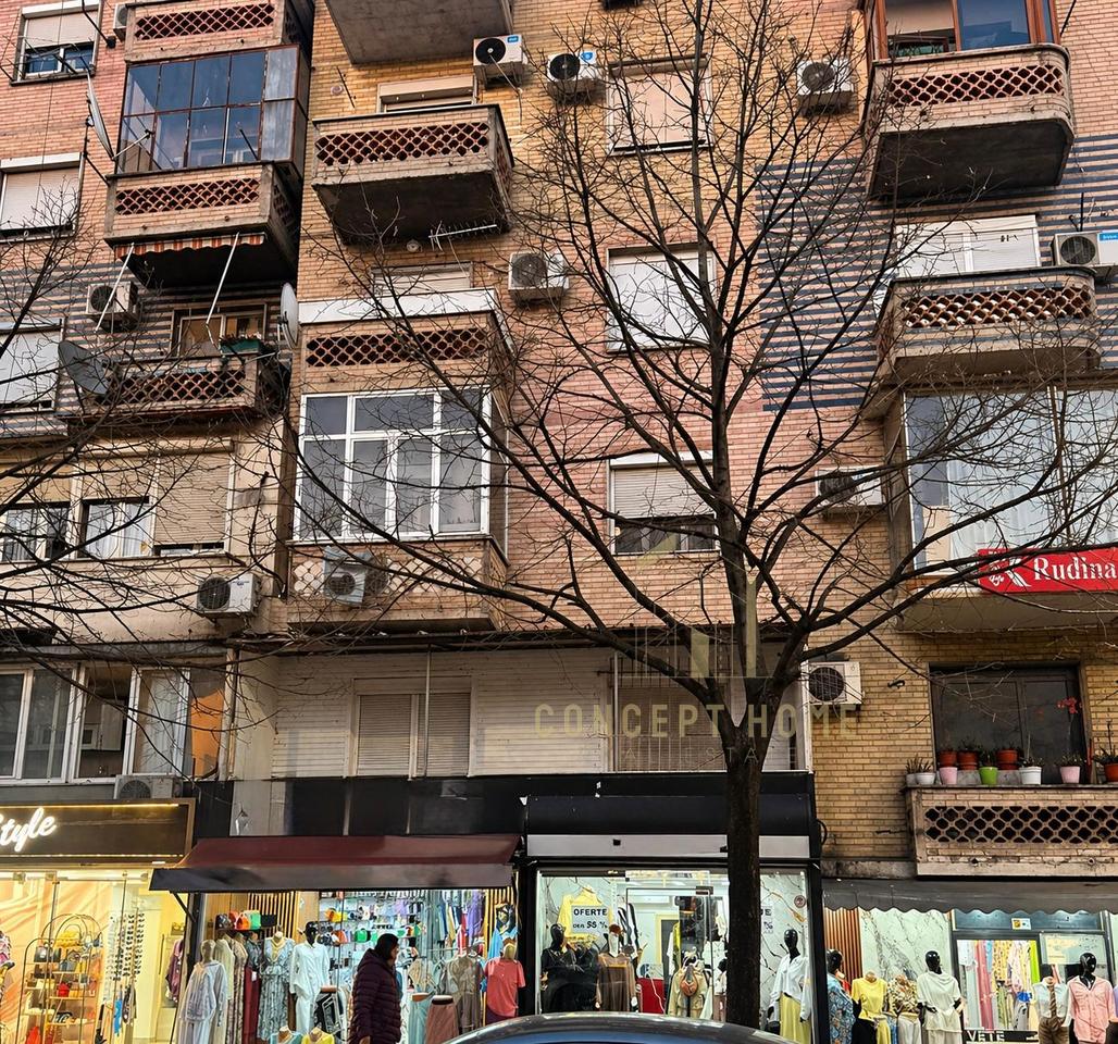 Vendesi in vendita appartamento 2+1 in via Bardhyl