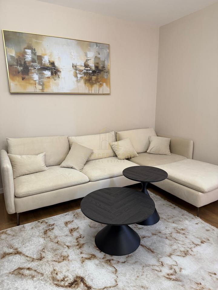 Jepet me qera Apartament 2+1 ne Yzberisht.