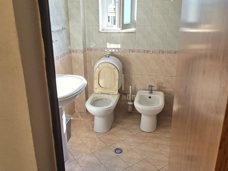 Apartment 2+1 for sale near 21 Dhjetori