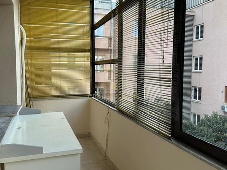 Appartamento 2+1+2 in affitto in via Durazzo