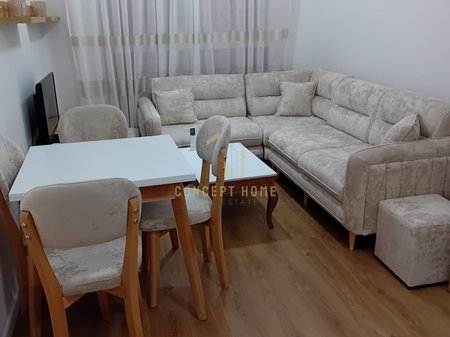 Jepet me qera apartament 1+1 ne Ali Dem