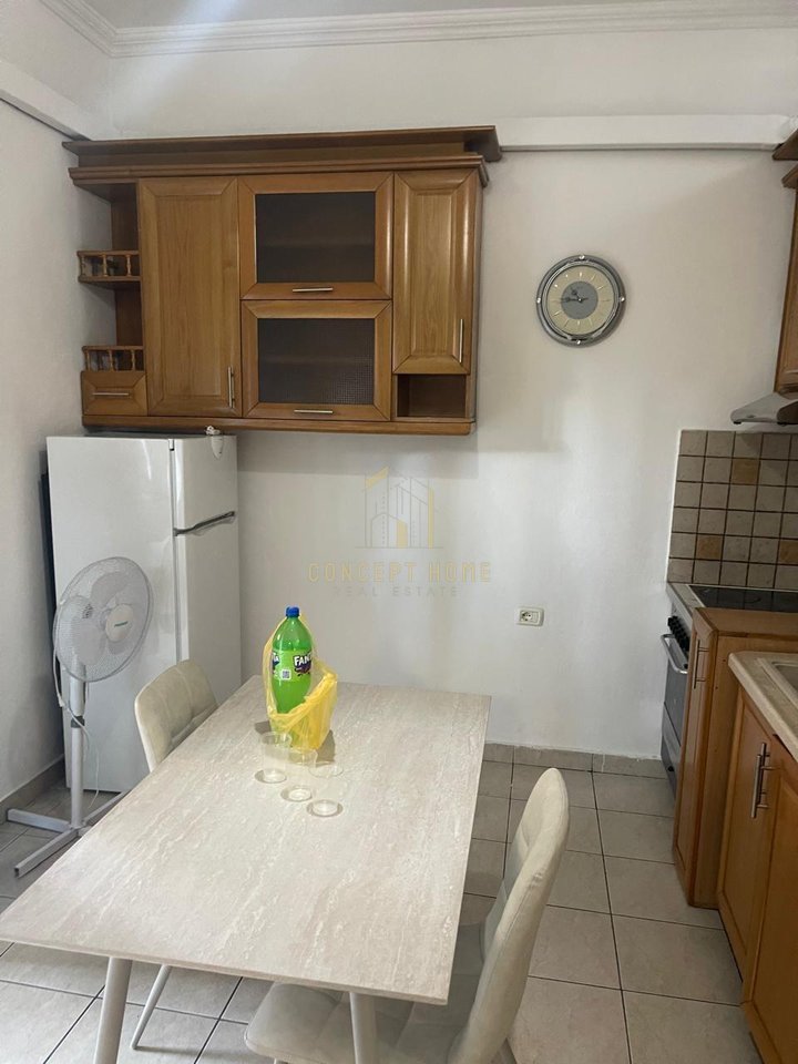Jepet me qera apartament 2+1 ne Qender