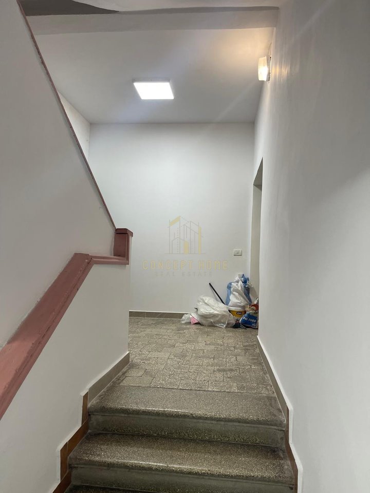 Jepet me qera apartament 2+1 ne Qender