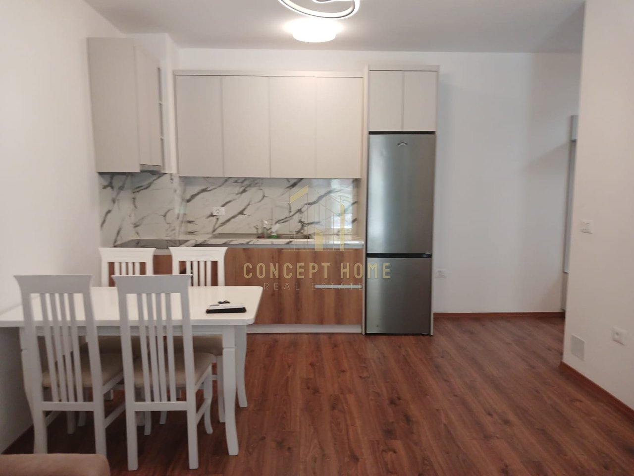 Apartament 1+1+P Me Qira në Kodra e Diellit2, Tiranë - 700€ | 80 m²