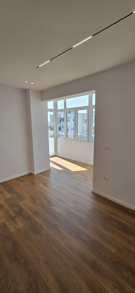 Apartament 1+1 në shitje në 21 Dhjetori, Tiranë - 165,000€ | 65 m²