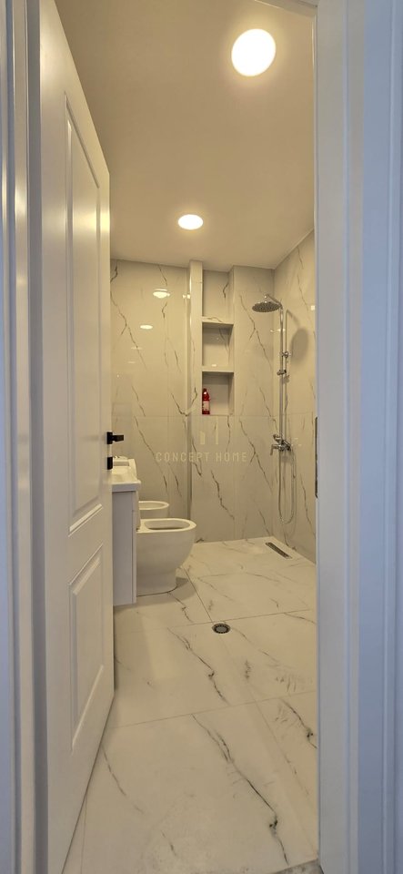 Apartament 1+1 në shitje në 21 Dhjetori, Tiranë - 165,000€ | 65 m²