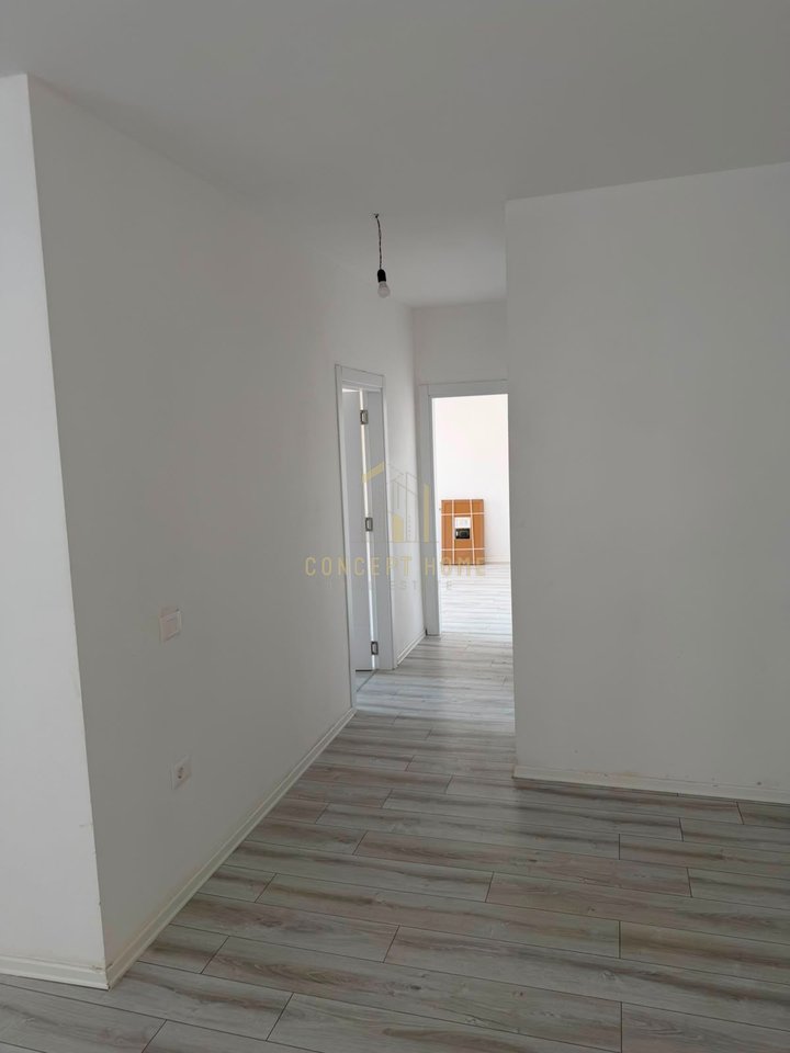 Appartamento 2+1 in Affitto in Via Jordan Misja, Tirana - 700€ | 105 m²