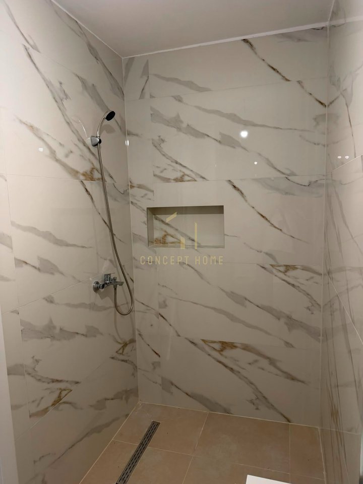 Appartamento 2+1 in Affitto in Via Jordan Misja, Tirana - 700€ | 105 m²