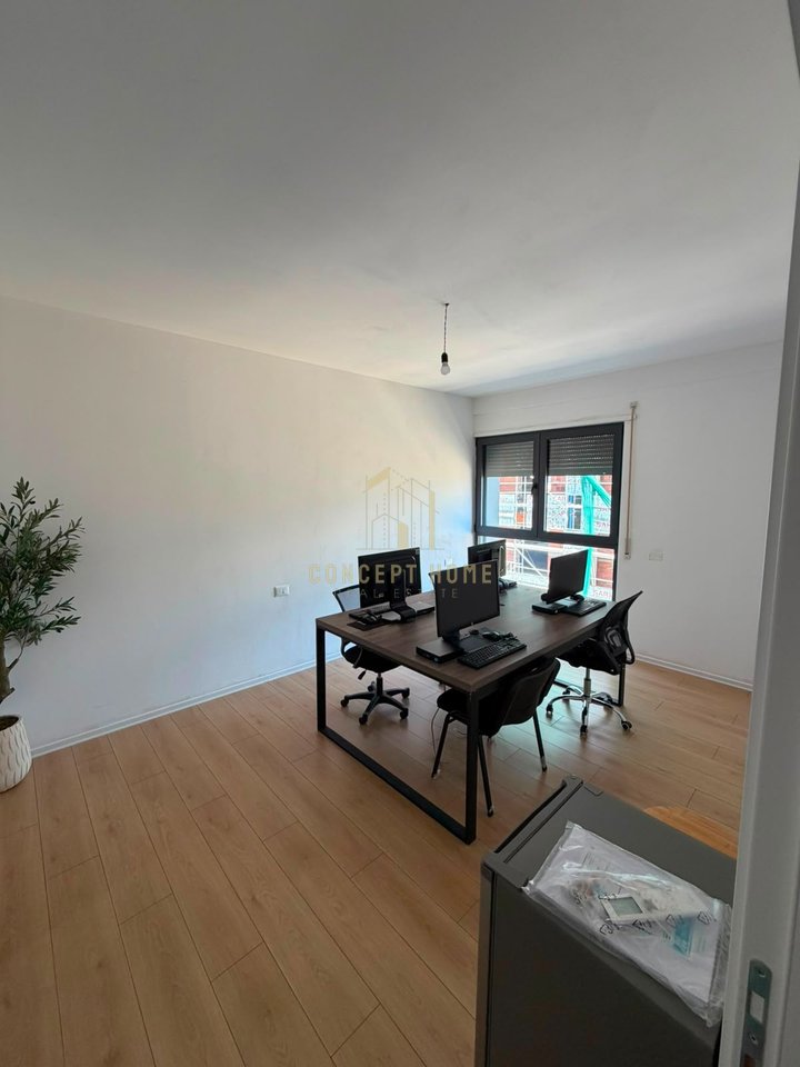 Apartament 2+1 Me Qira në Rruga Jordan Misja, Tiranë - 1500€ | 122 m²