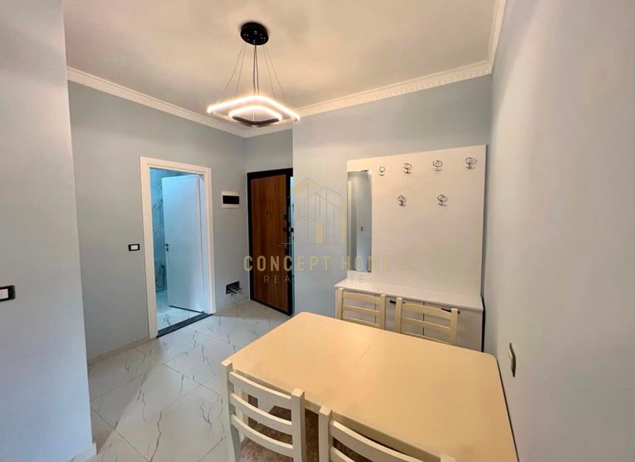 Apartment 1+1 for sale in 5 Maj.