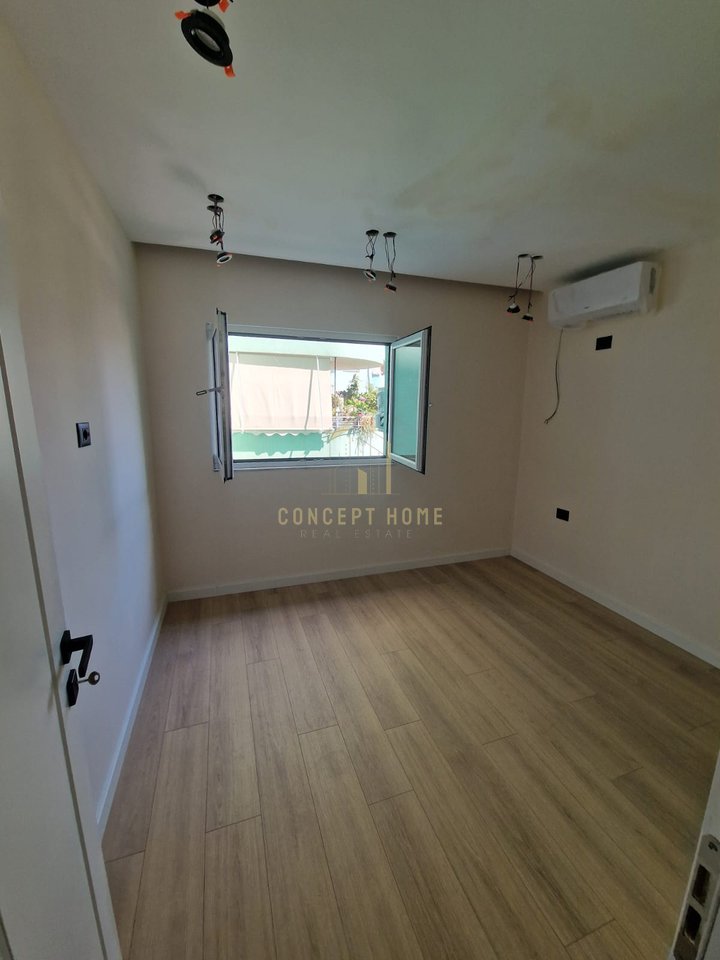Appartamento esclusivo 1+1 in vendita a Komune e Parisit / 145,000€
