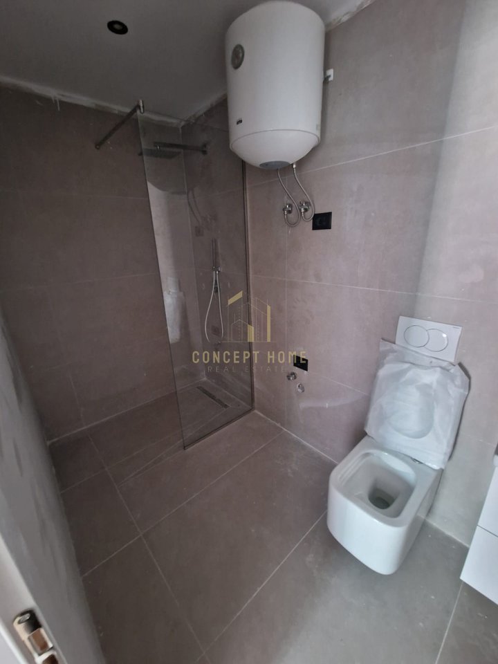 Appartamento esclusivo 1+1 in vendita a Komune e Parisit / 145,000€