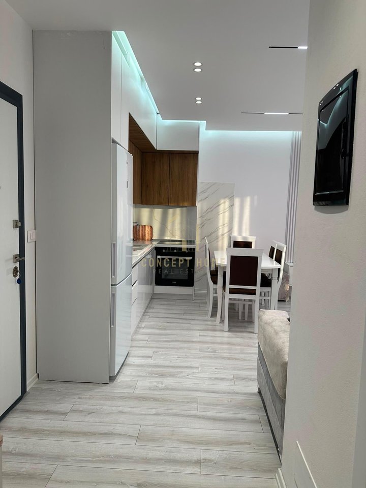 Apartment 1+1 for rent at Bulevardi i Ri