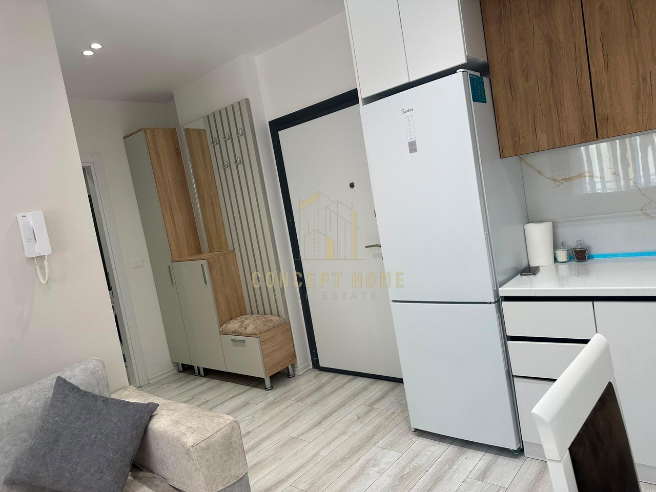 Apartment 1+1 for rent at Bulevardi i Ri