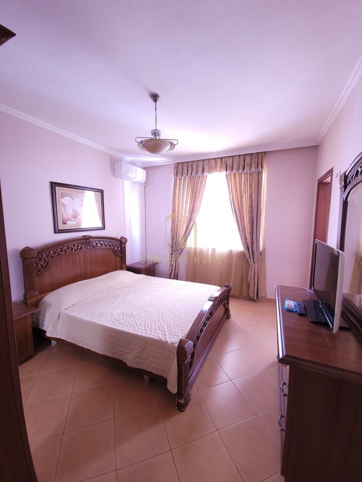Apartment 2+2 For Rent in Former Exhibition, Tirana - 700€ | 125 m²